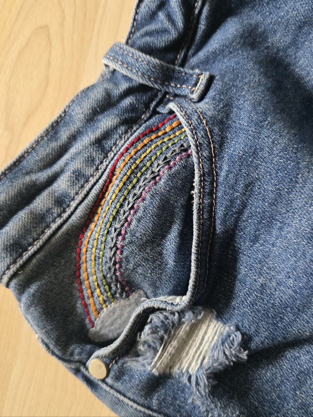 Judy Blue Embroidered Rainbow Pocket Straight Fit Jeans Size 14W - Picture 3 of 13